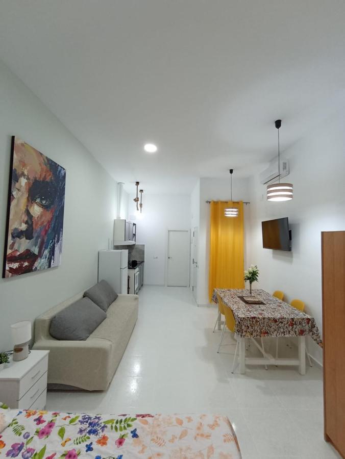 Unique Apartment Аликанте Экстерьер фото